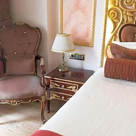 Golden Ak Marmara